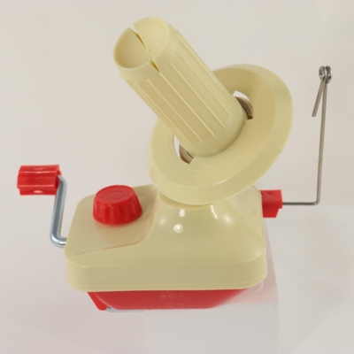 (048) Wool Winder